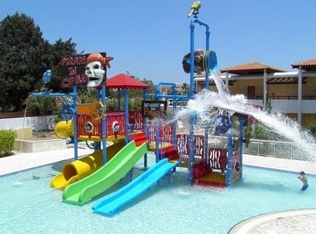 Водные игровые комплексы. Эффектные аттракционы и незабываемые впечатления